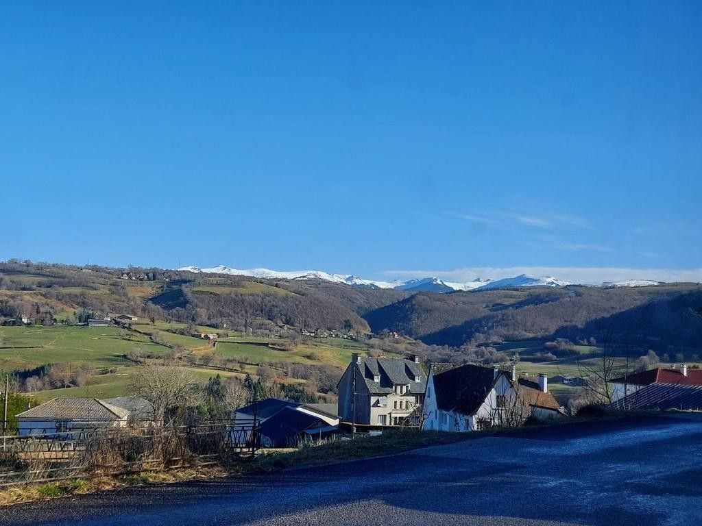 BELLEVUE DU CANTAL GITES SAINT CERNIN CANTAL